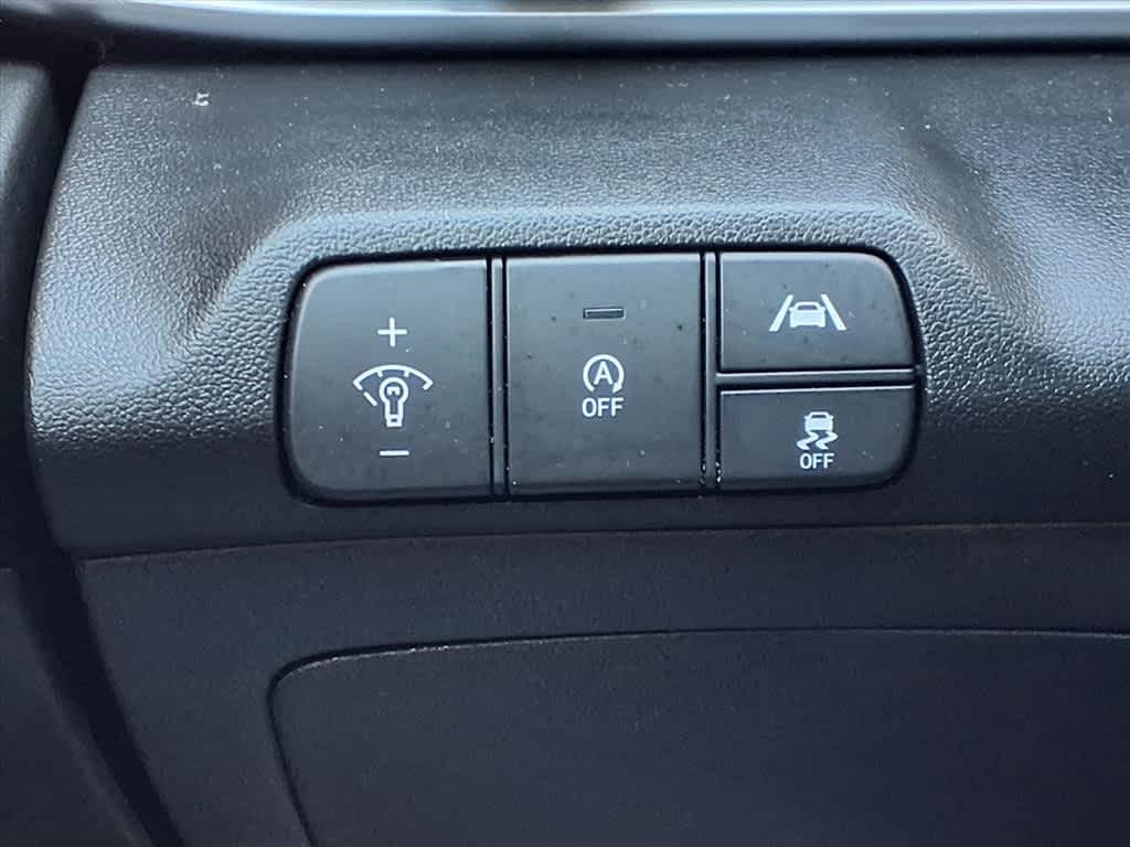 Thumbnail: 2023 Hyundai Elantra - 16