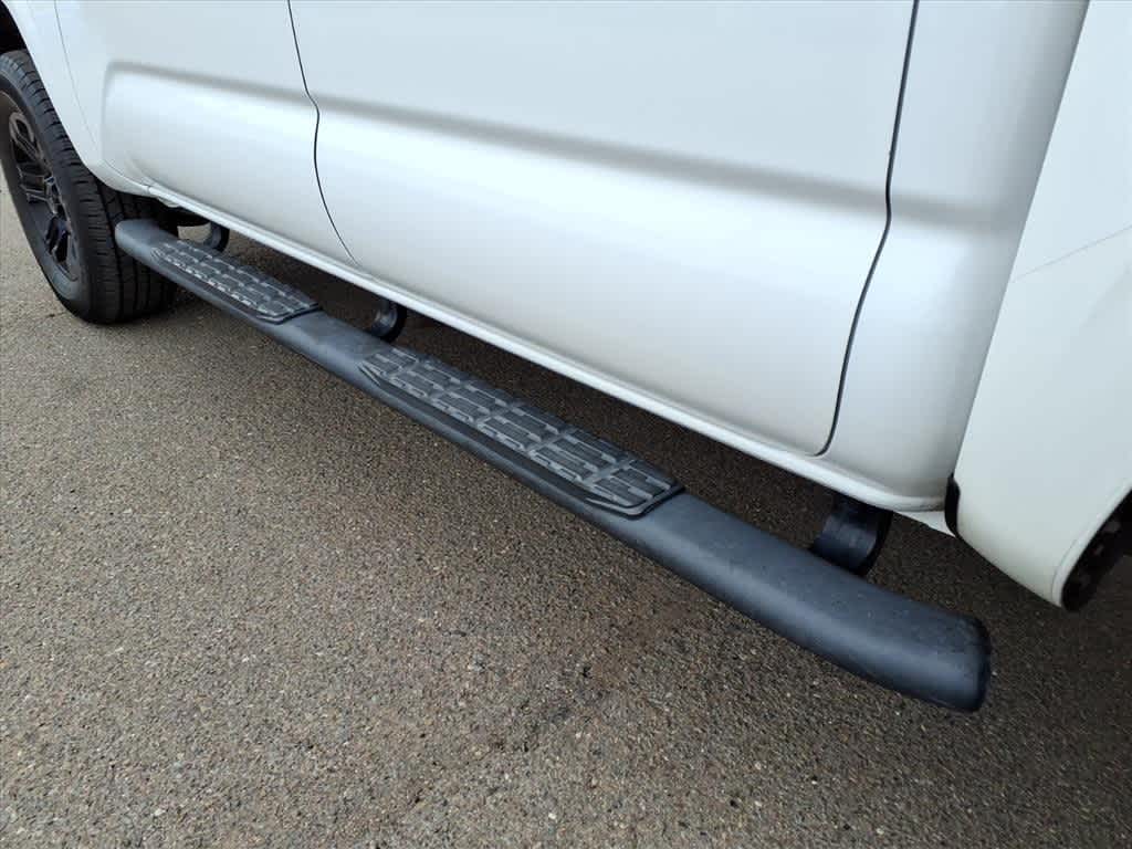 Thumbnail: 2021 Toyota Tacoma - 8