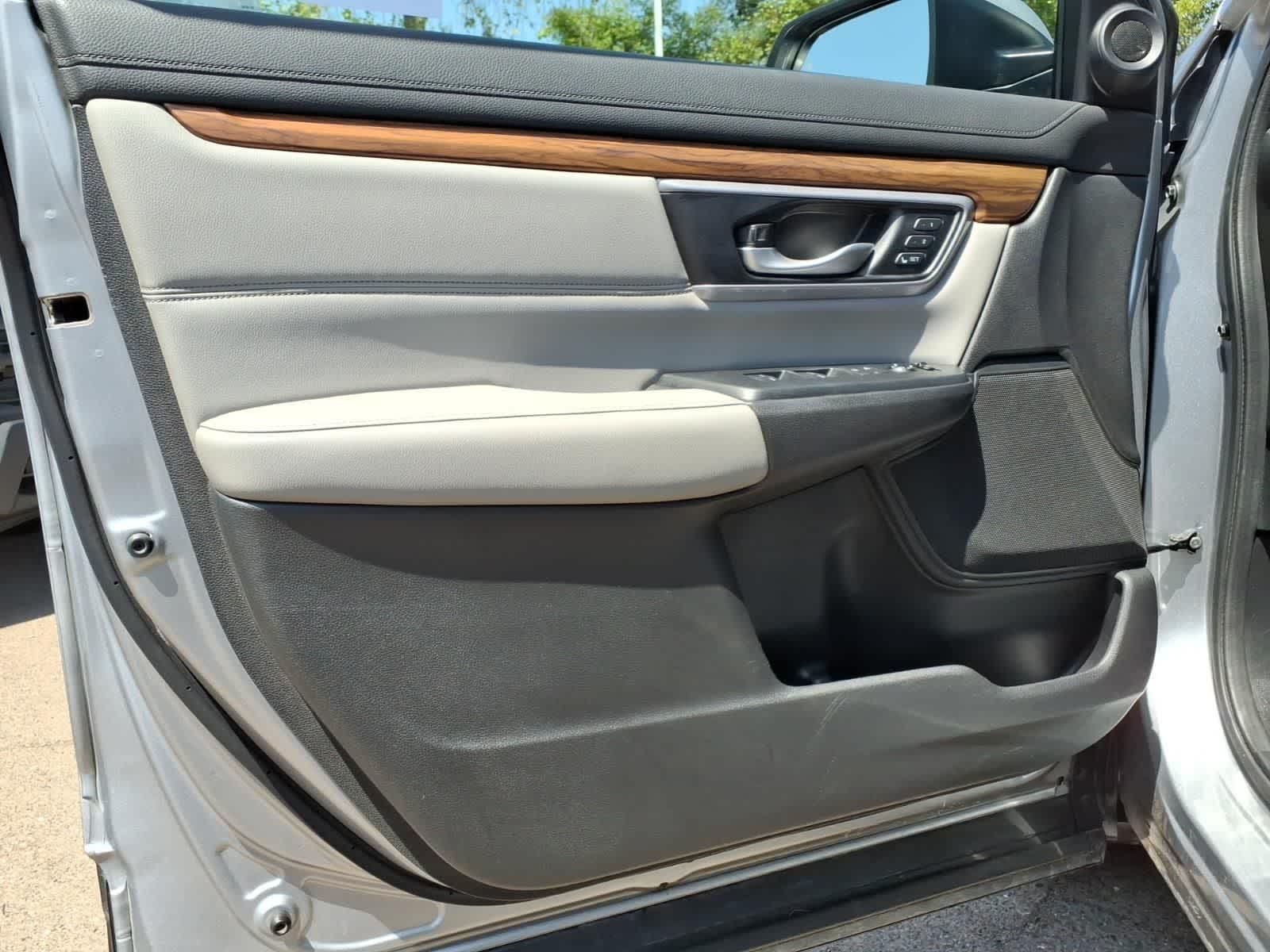 Thumbnail: 2017 Honda CR-V - 13