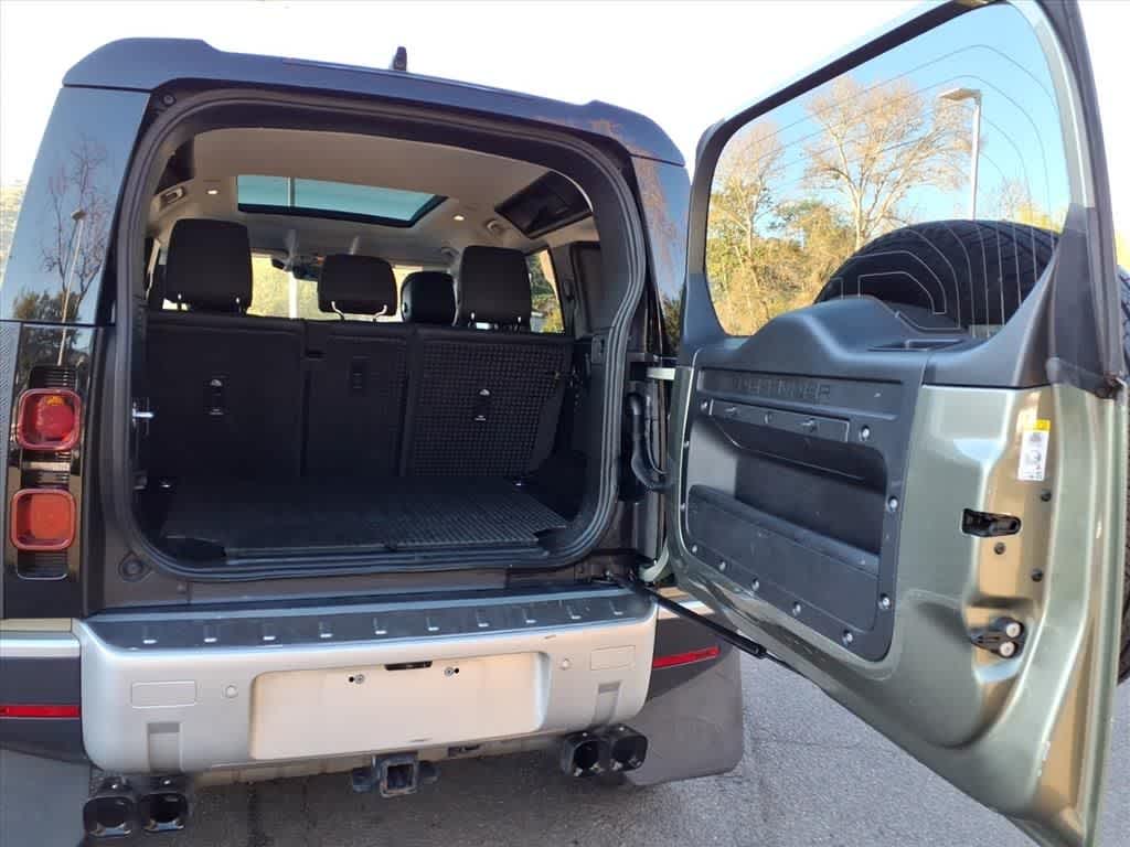 Thumbnail: 2020 Land Rover Defender - 6