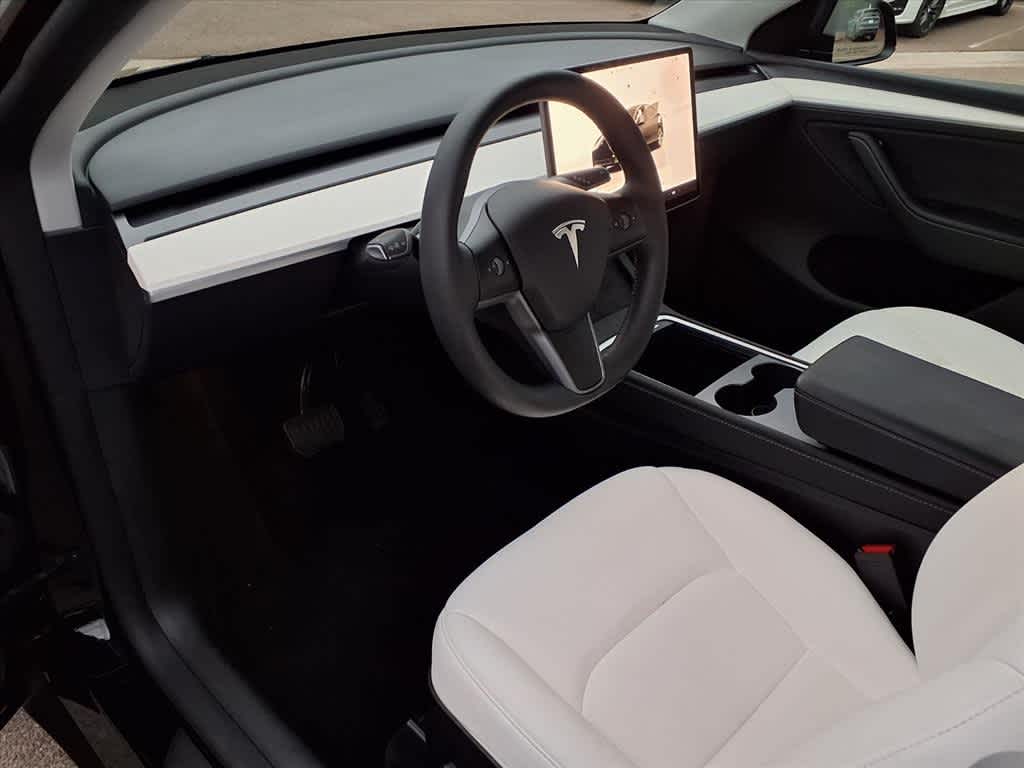 Thumbnail: 2024 Tesla Model Y - 16