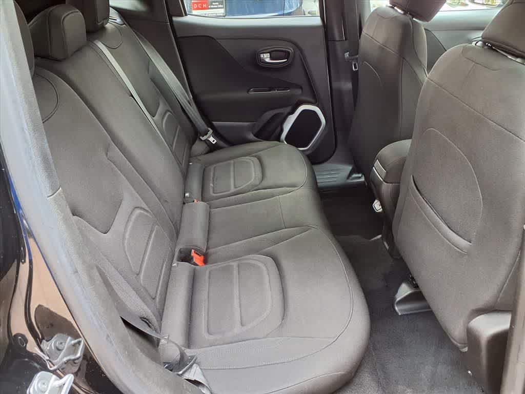 Thumbnail: 2018 Jeep Renegade - 12