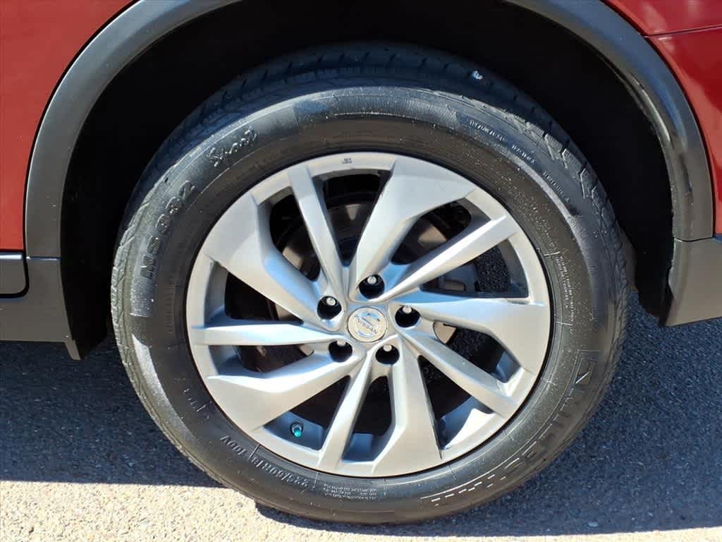 Thumbnail: 2014 Nissan Rogue - 8