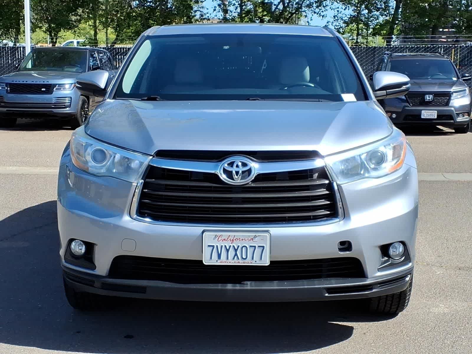 Thumbnail: 2016 Toyota Highlander - 2