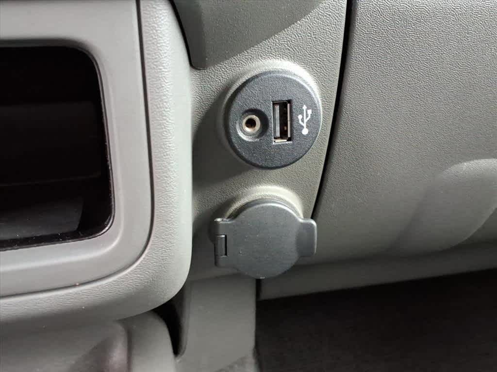 Thumbnail: 2019 Nissan Frontier - 24