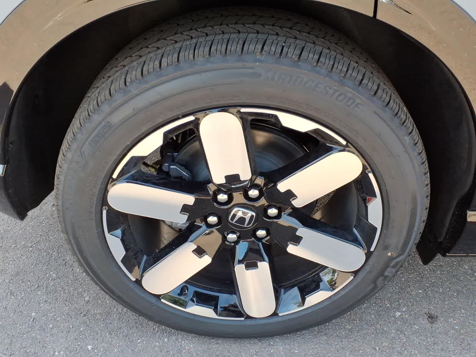 Thumbnail: 2026 Honda Prologue - 8