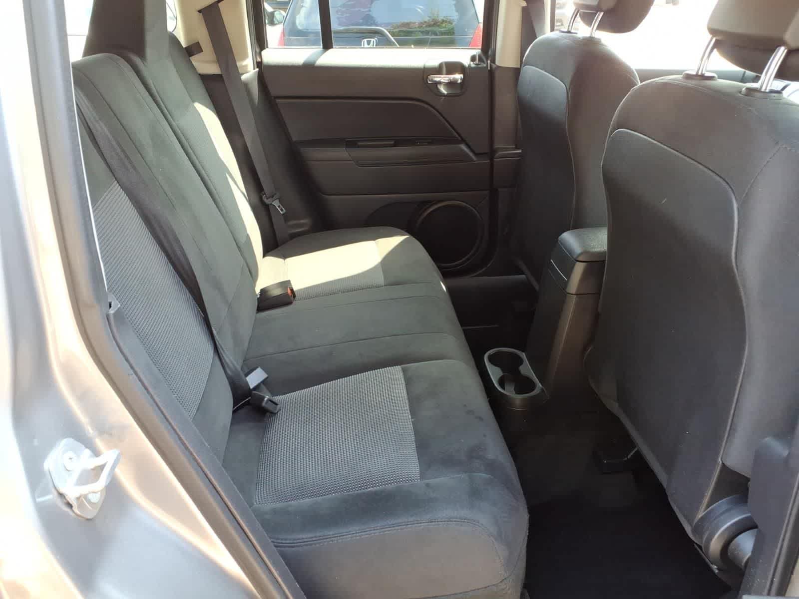 Thumbnail: 2016 Jeep Patriot - 13