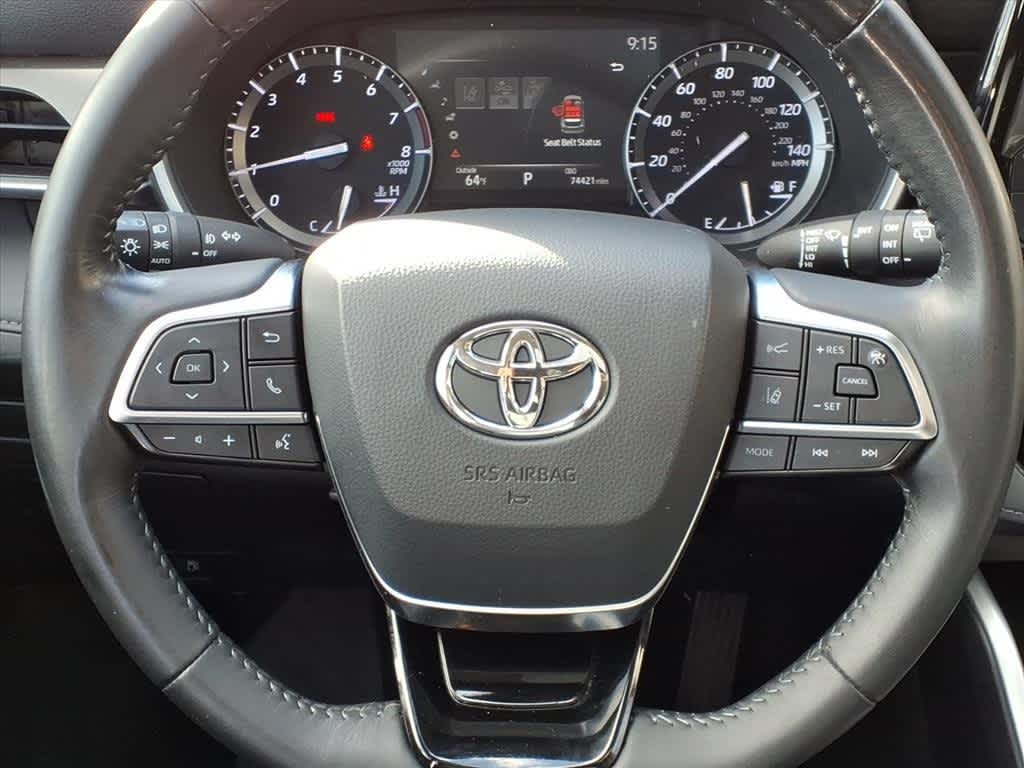 Thumbnail: 2020 Toyota Highlander - 17