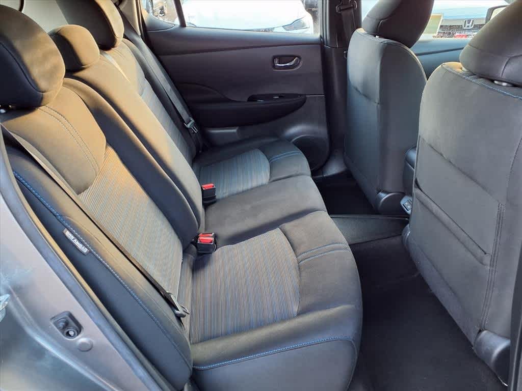 Thumbnail: 2021 Nissan Leaf - 12