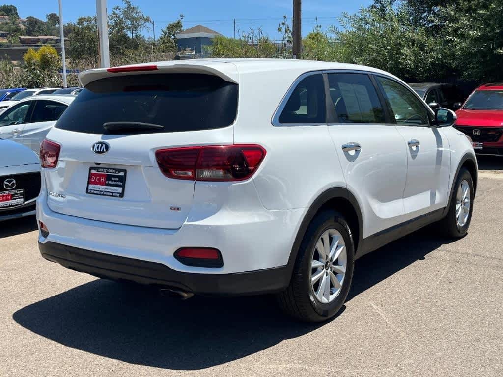 Thumbnail: 2019 Kia Sorento - 4