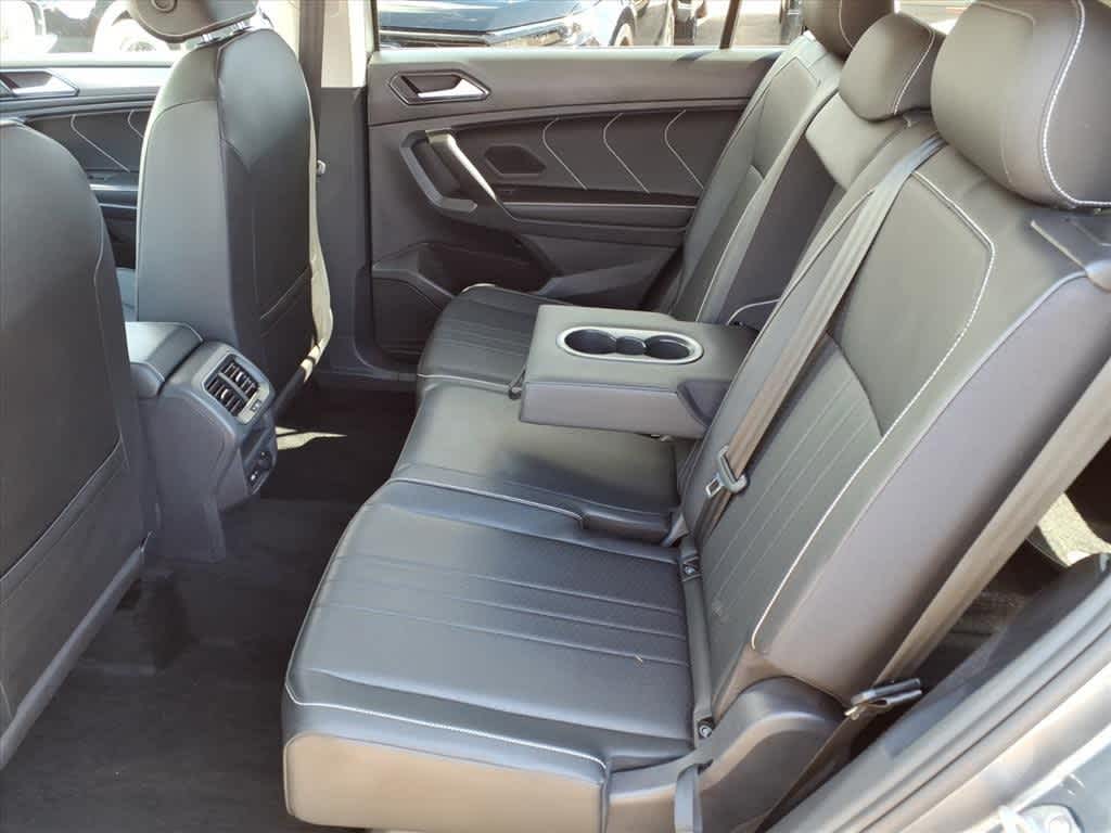 Thumbnail: 2023 Volkswagen Tiguan - 9