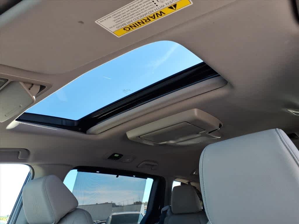 Thumbnail: 2019 Honda Odyssey - 16