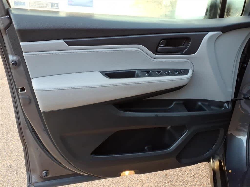 Thumbnail: 2019 Honda Odyssey - 13