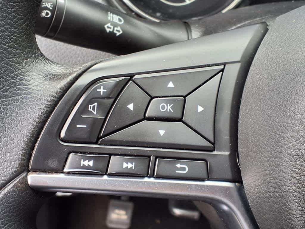 Thumbnail: 2019 Nissan Rogue Sport - 16