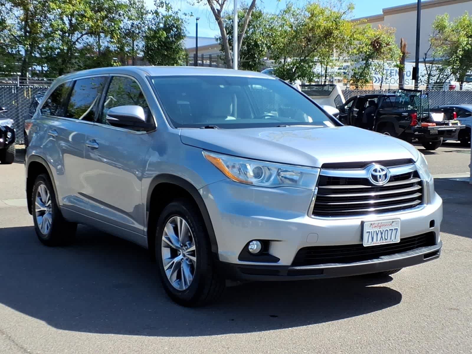 Thumbnail: 2016 Toyota Highlander - 3