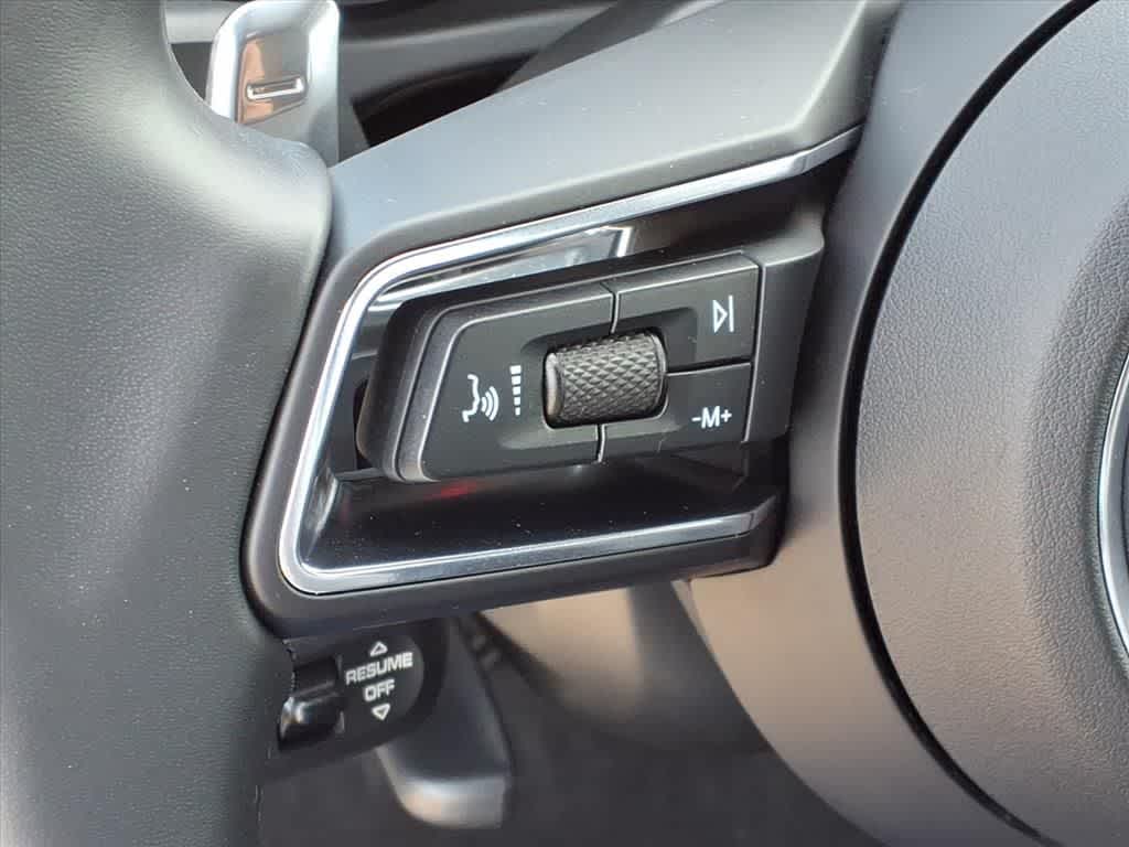 Thumbnail: 2022 Porsche Macan - 19