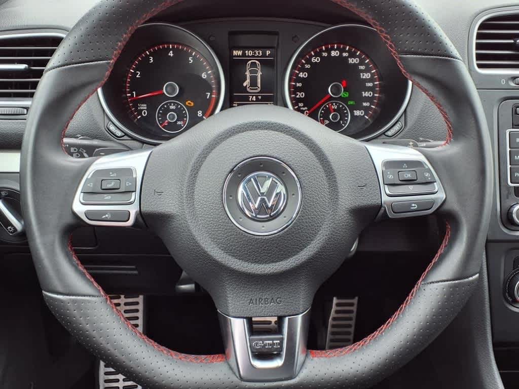 Thumbnail: 2013 Volkswagen Golf - 17