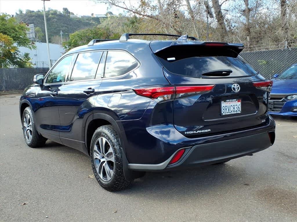 Thumbnail: 2020 Toyota Highlander - 7