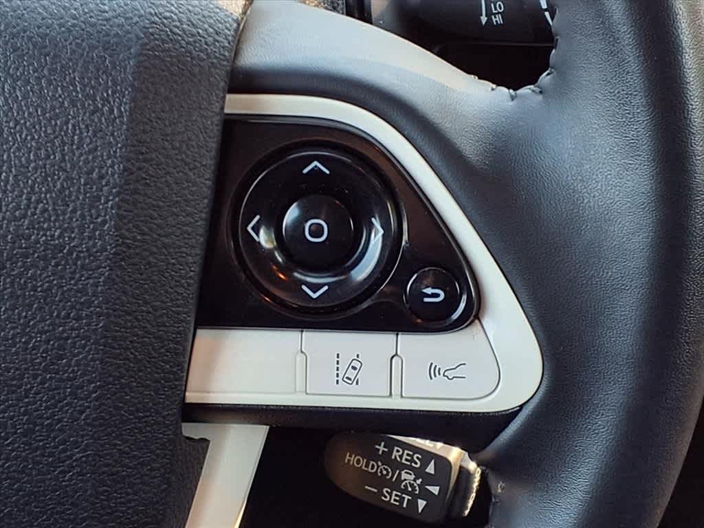 Thumbnail: 2019 Toyota Prius Prime - 18