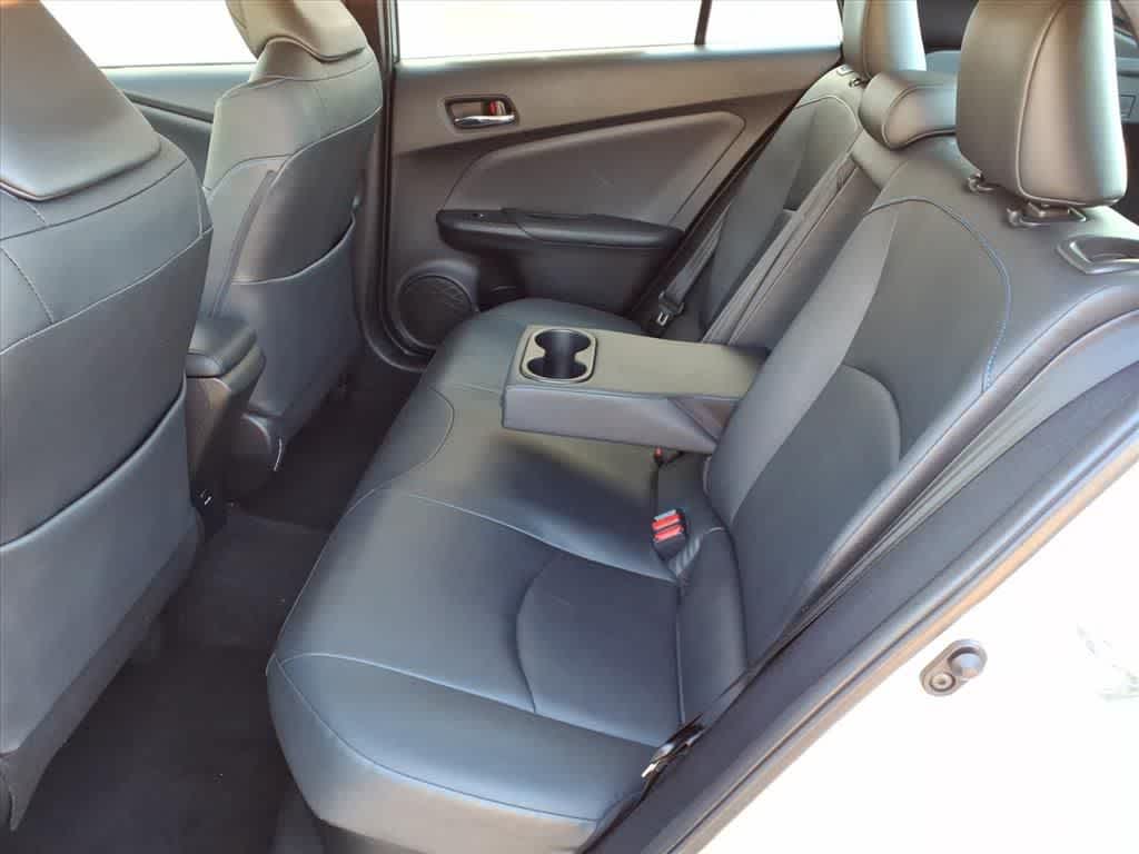 Thumbnail: 2017 Toyota Prius - 9