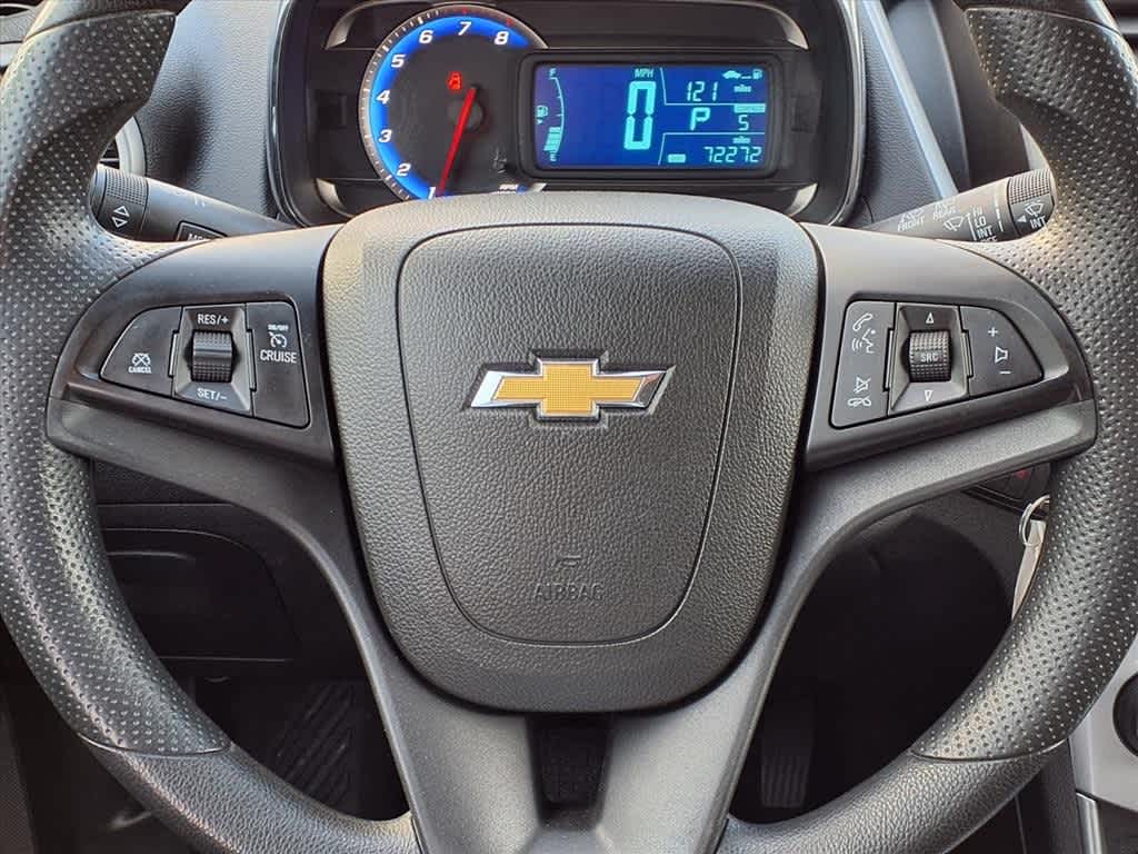 Thumbnail: 2016 Chevrolet Trax - 16