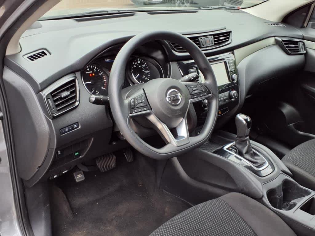 Thumbnail: 2019 Nissan Rogue Sport - 12