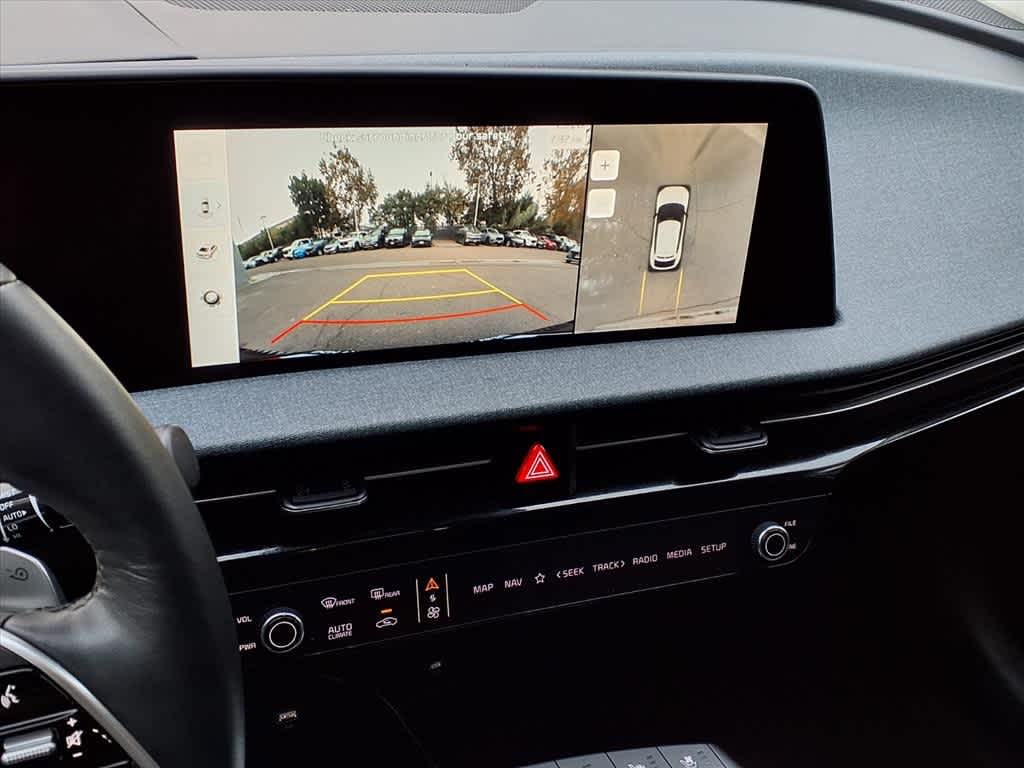 Thumbnail: 2022 Kia EV6 - 21