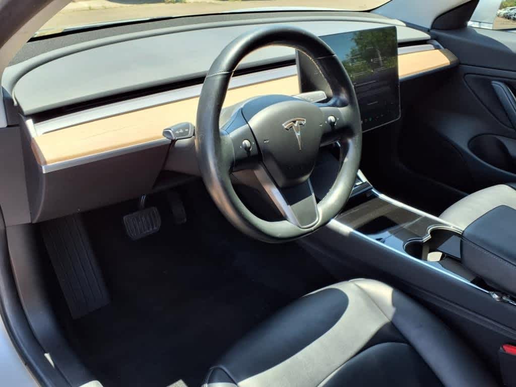 Thumbnail: 2018 Tesla Model 3 - 16