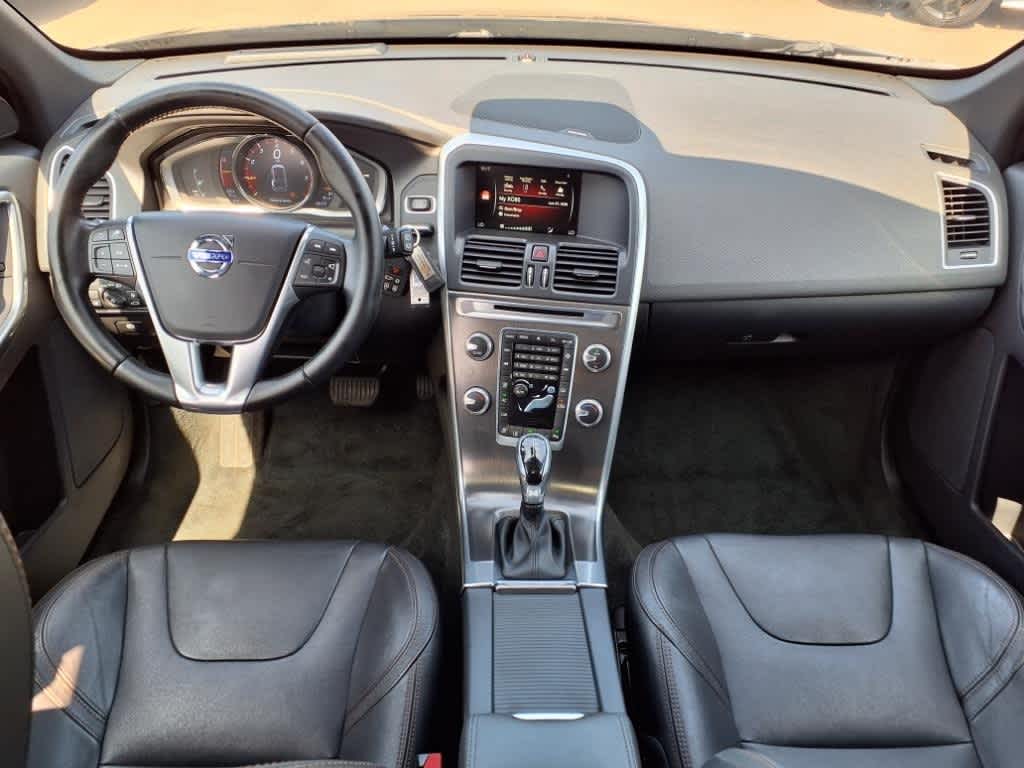 Thumbnail: 2016 Volvo XC60 - 11