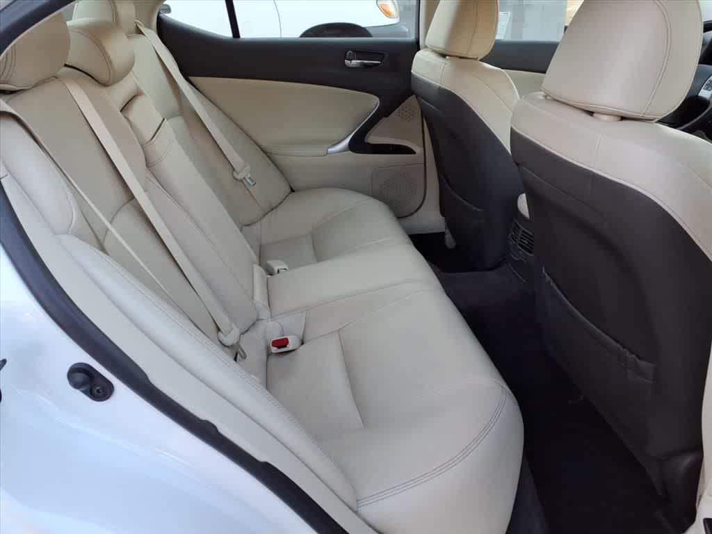 Thumbnail: 2012 Lexus IS - 11