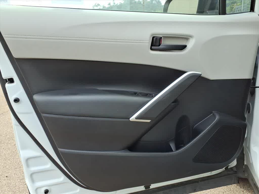 Thumbnail: 2022 Toyota Corolla Cross - 14