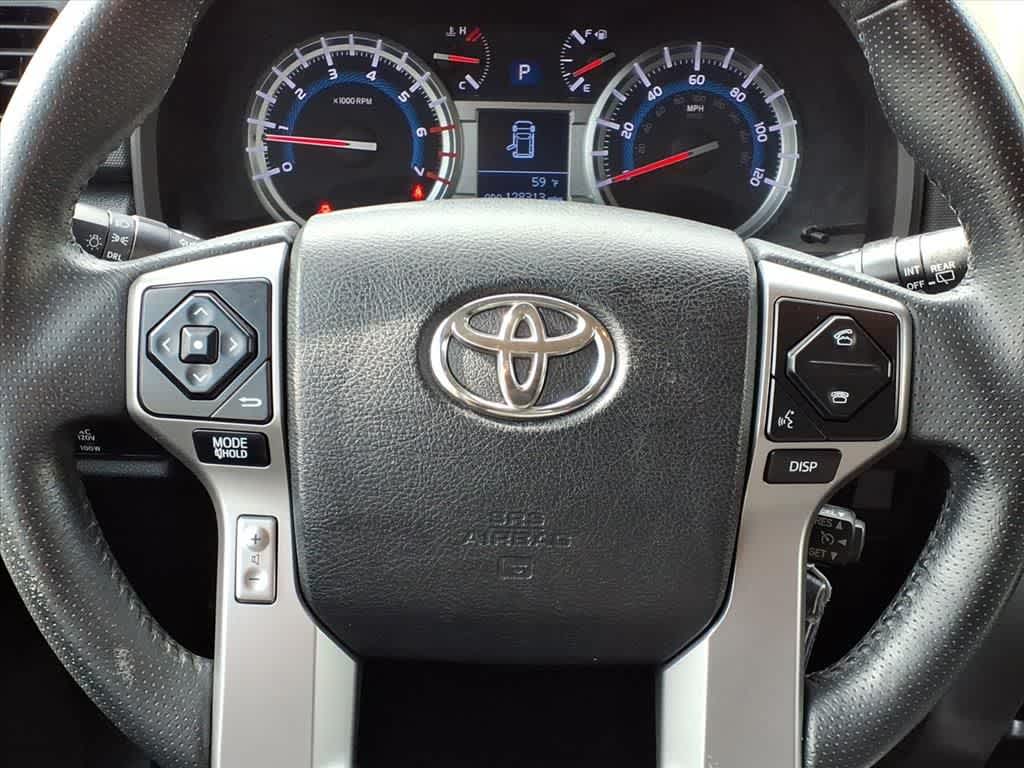 Thumbnail: 2014 Toyota 4Runner - 17