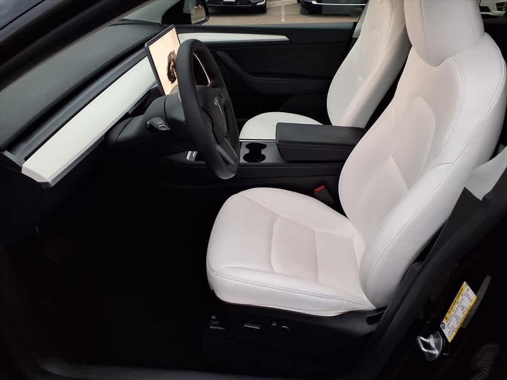 Thumbnail: 2024 Tesla Model Y - 17