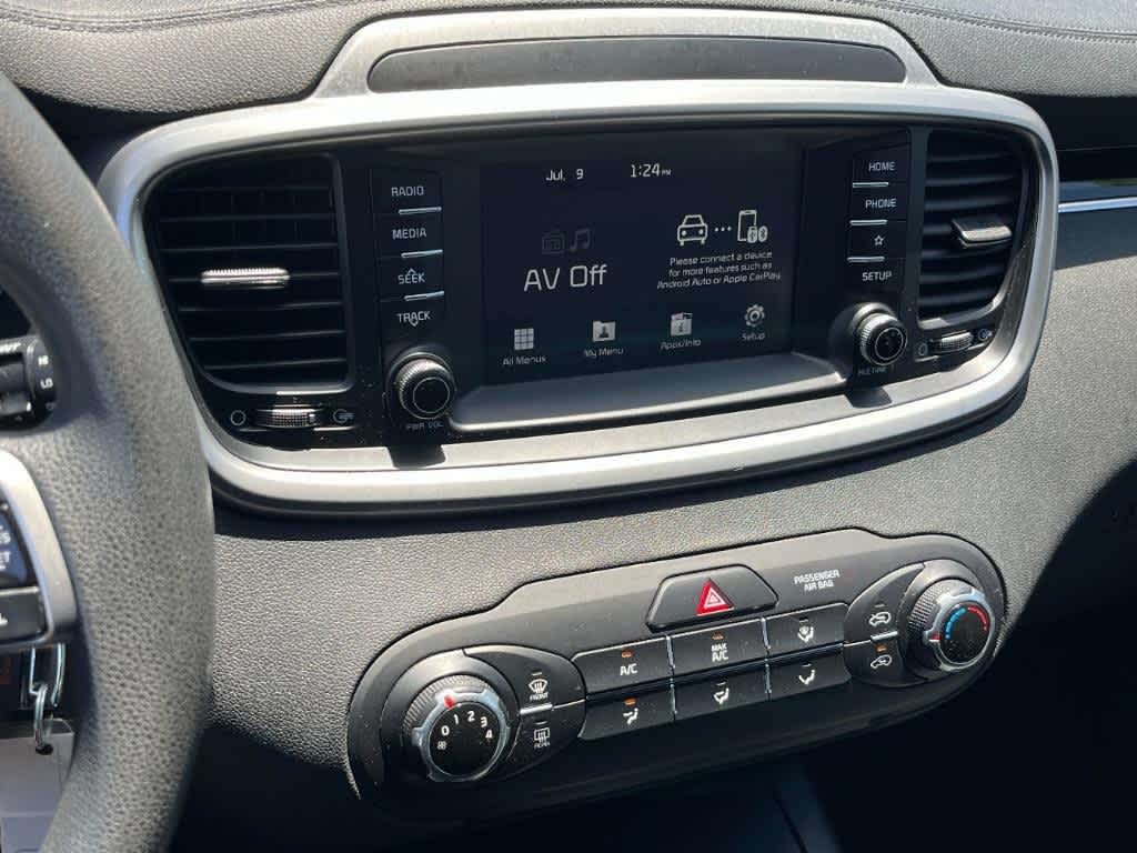 Thumbnail: 2019 Kia Sorento - 21