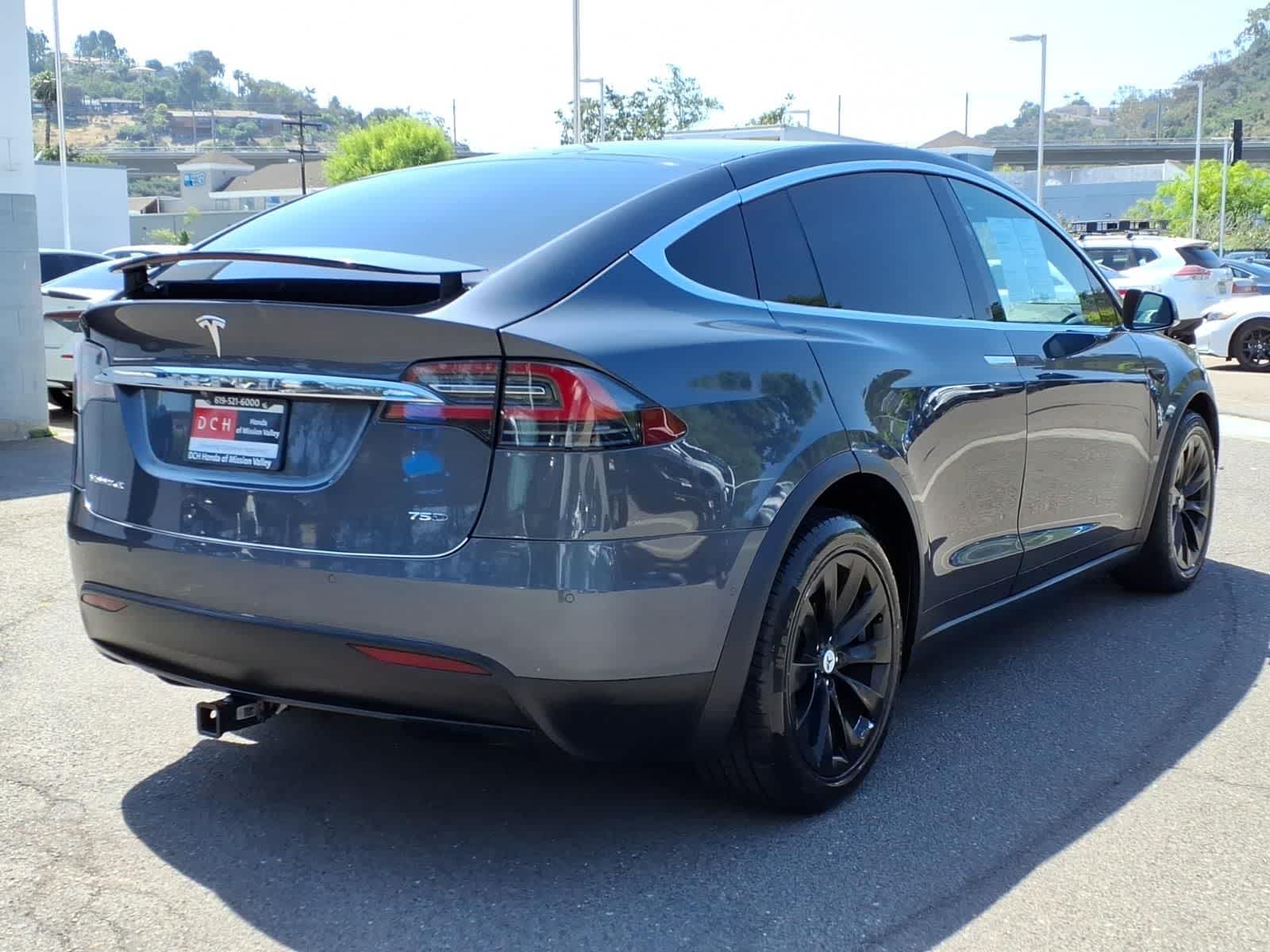 Thumbnail: 2017 Tesla Model X - 4
