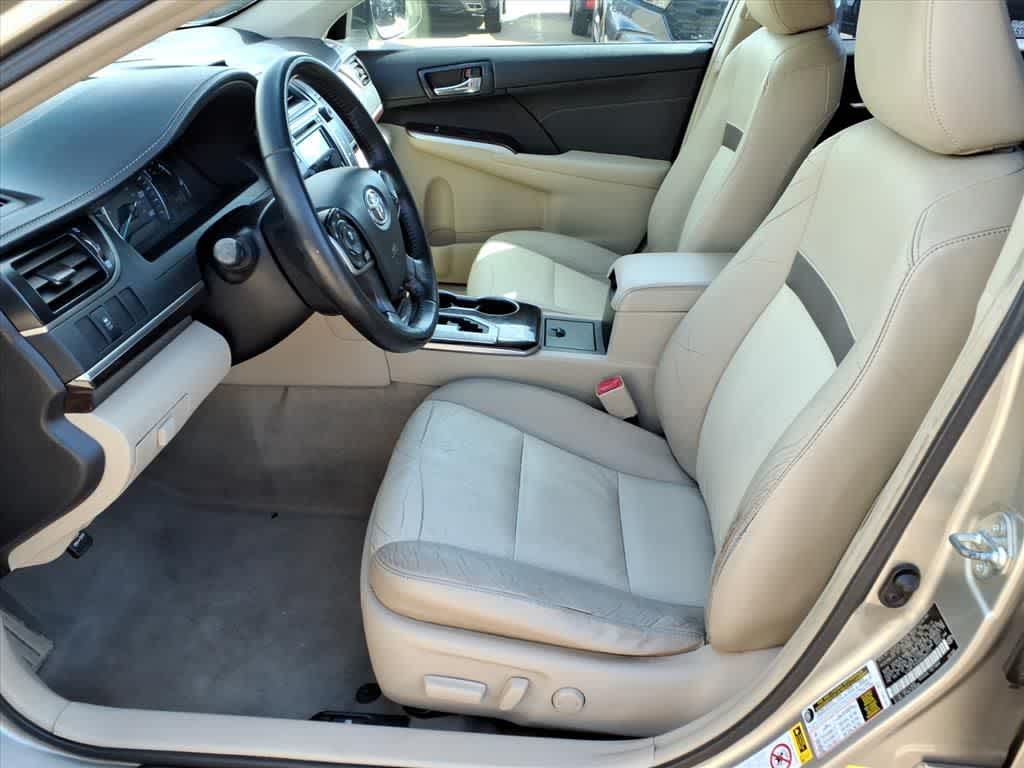 Thumbnail: 2013 Toyota Camry - 12