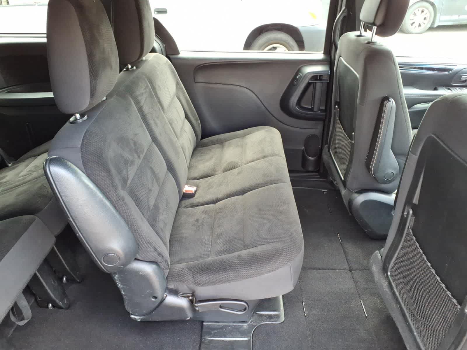 Thumbnail: 2019 Dodge Grand Caravan - 13