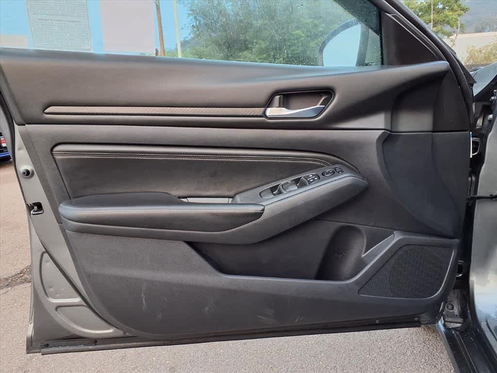 Thumbnail: 2020 Nissan Altima - 13