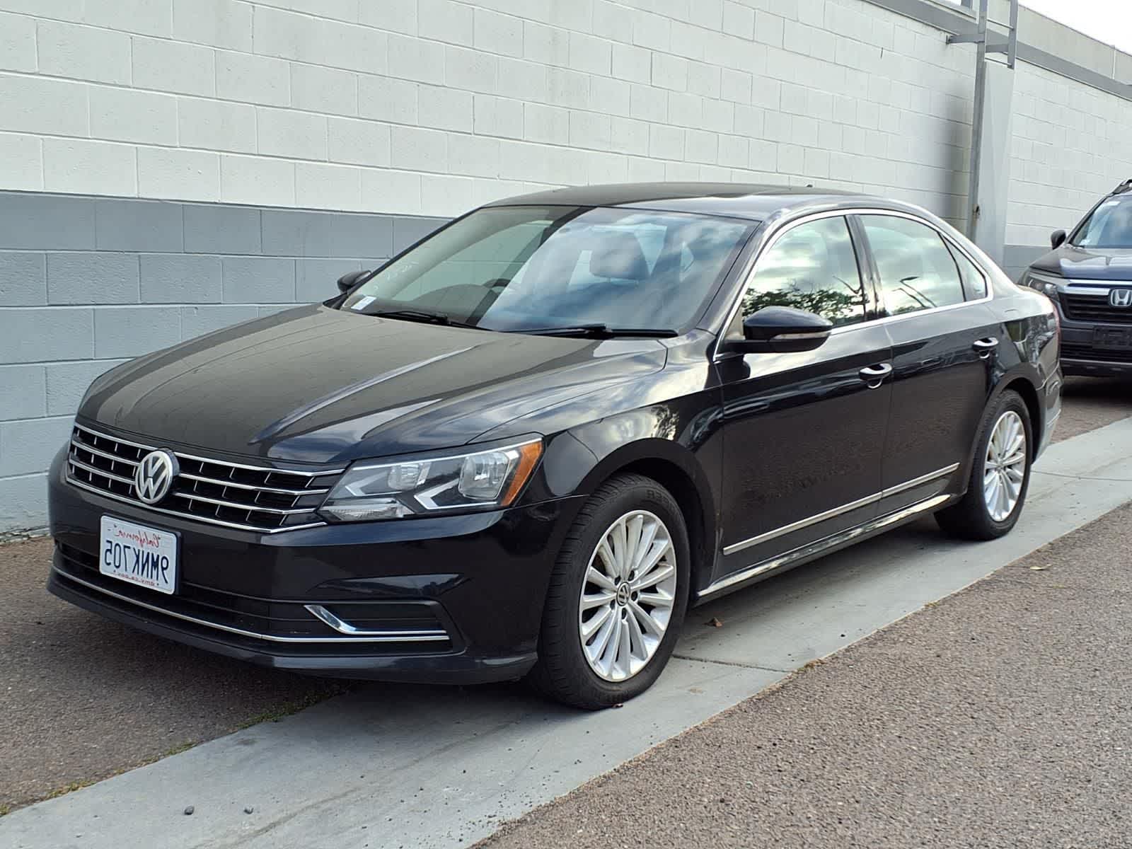 2017 Volkswagen Passat SE -
                  San Diego, CA