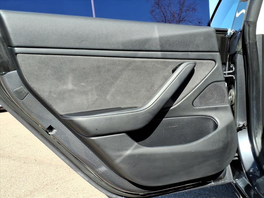 Thumbnail: 2018 Tesla Model 3 - 10