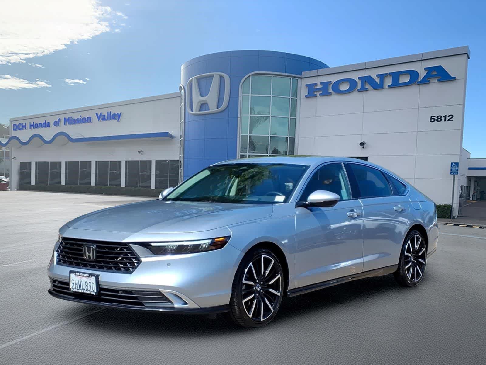 2023 Honda Accord Hybrid Touring w/BSI Sedan