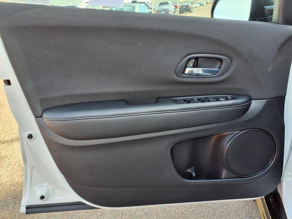 Thumbnail: 2022 Honda HR-V - 14