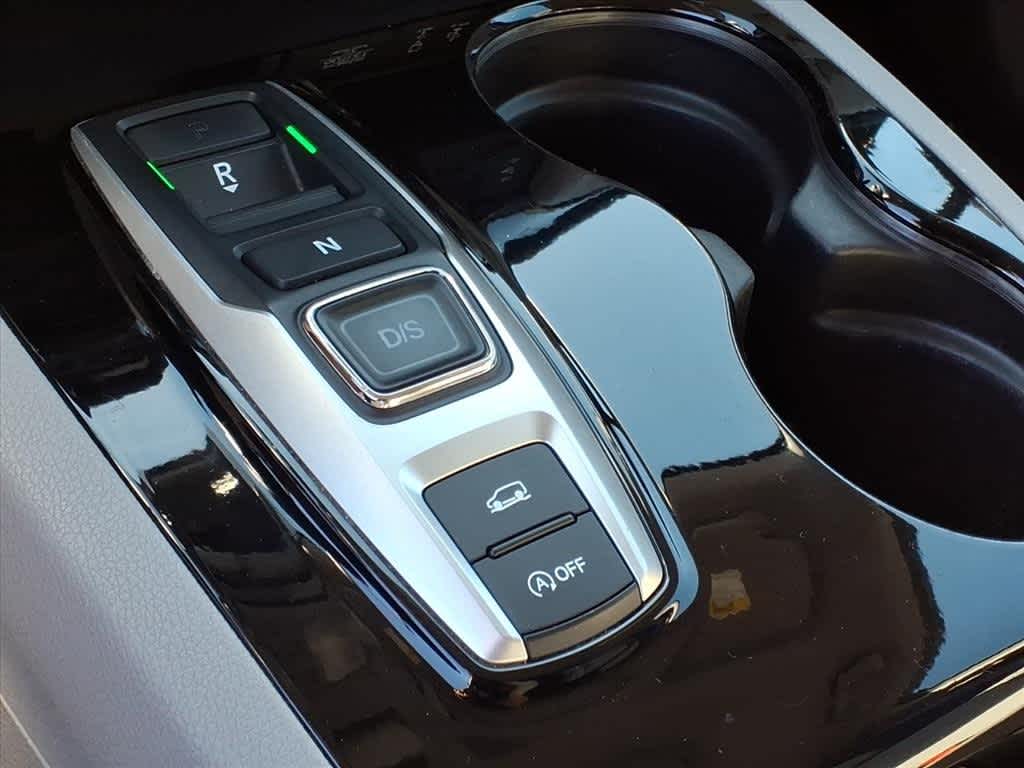 Thumbnail: 2017 Honda Pilot - 17