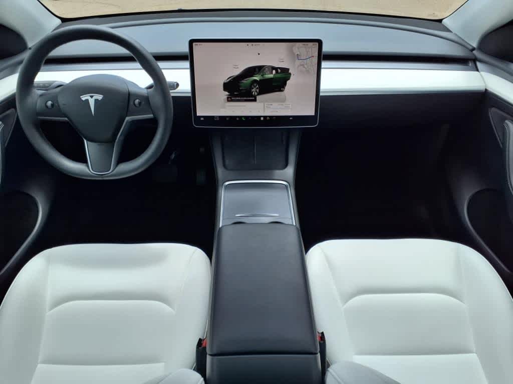 Thumbnail: 2023 Tesla Model Y - 12