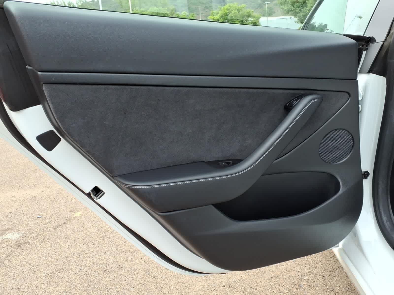 Thumbnail: 2021 Tesla Model 3 - 10