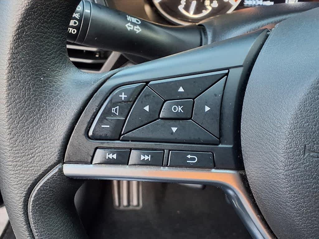 Thumbnail: 2020 Nissan Altima - 17