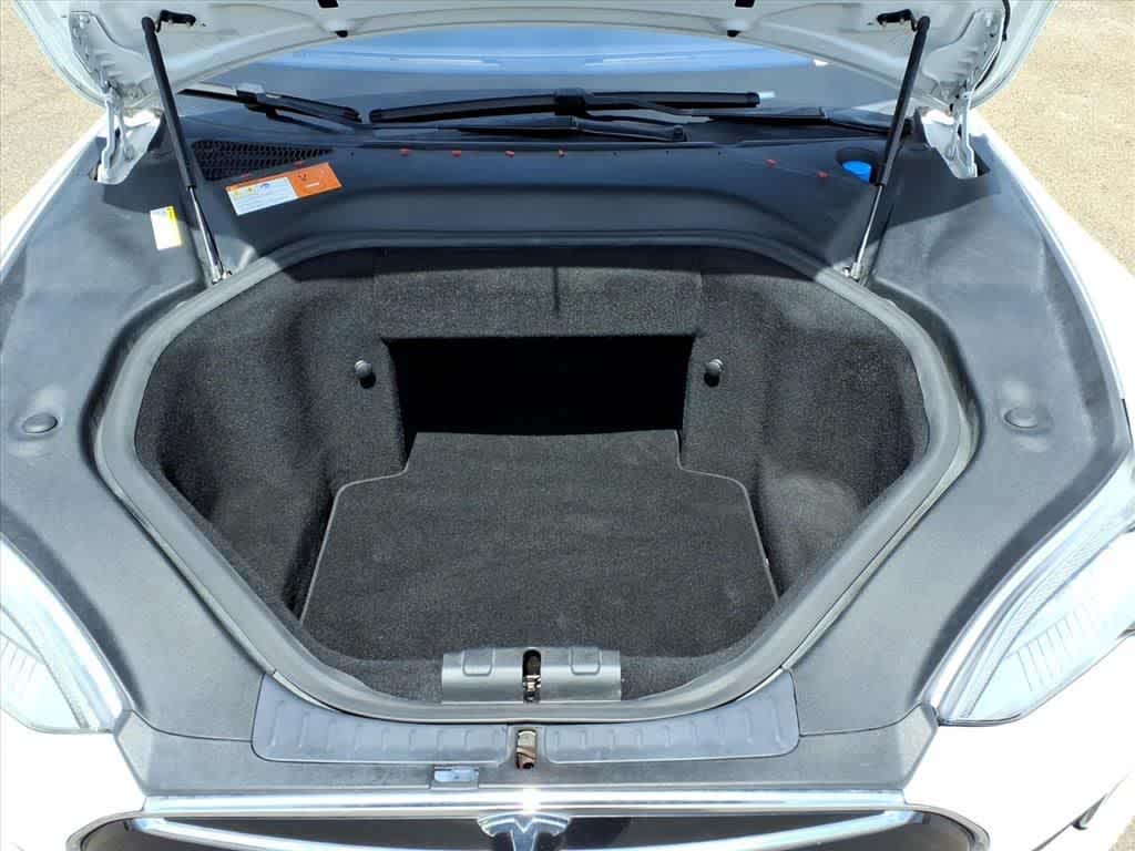 Thumbnail: 2015 Tesla Model S - 3