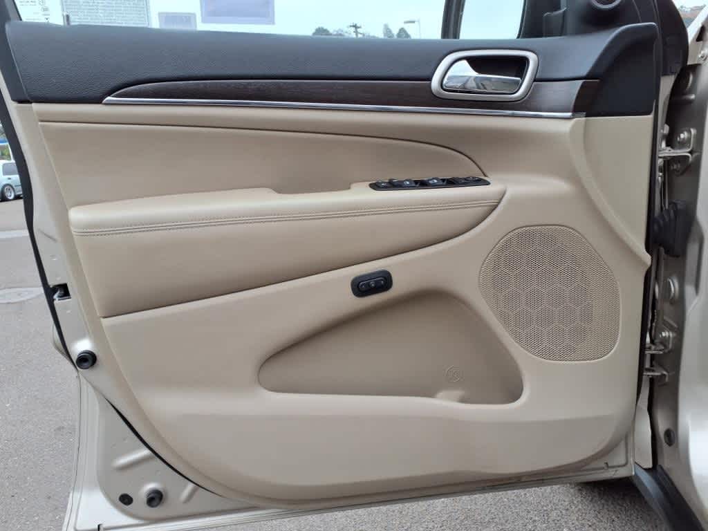 Thumbnail: 2014 Jeep Grand Cherokee - 13