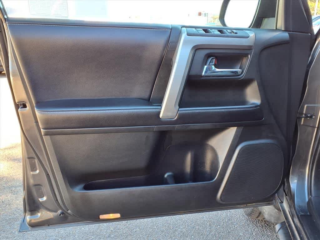 Thumbnail: 2018 Toyota 4Runner - 13