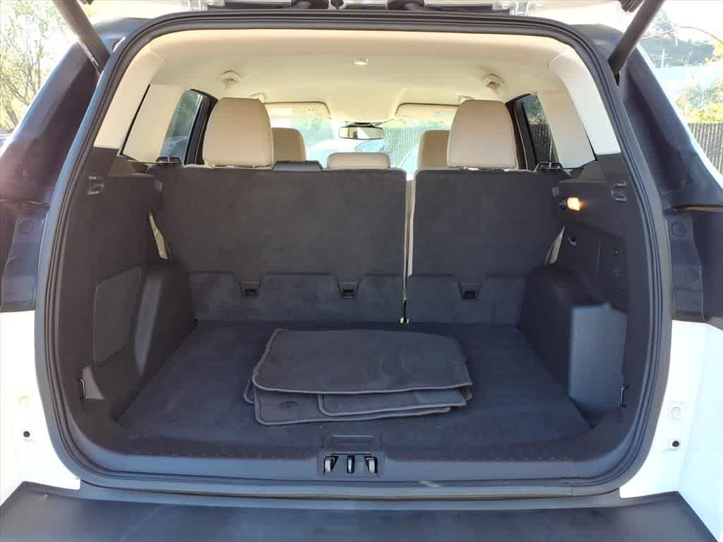 Thumbnail: 2017 Ford Escape - 6